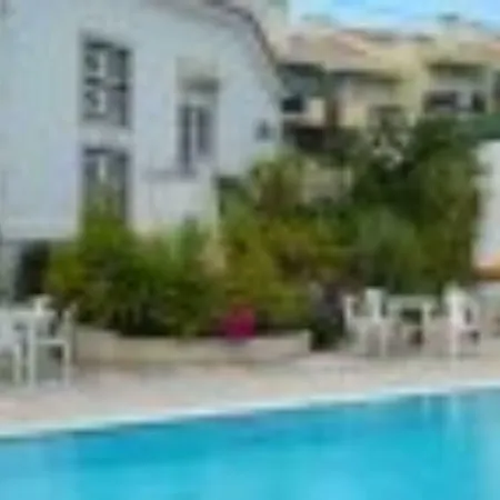 Hotel Residencial Pica Pau Estoril